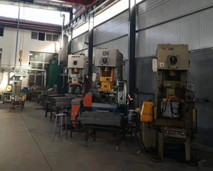 剪板機(jī)，折彎?rùn)C(jī)等鈑金設(shè)備